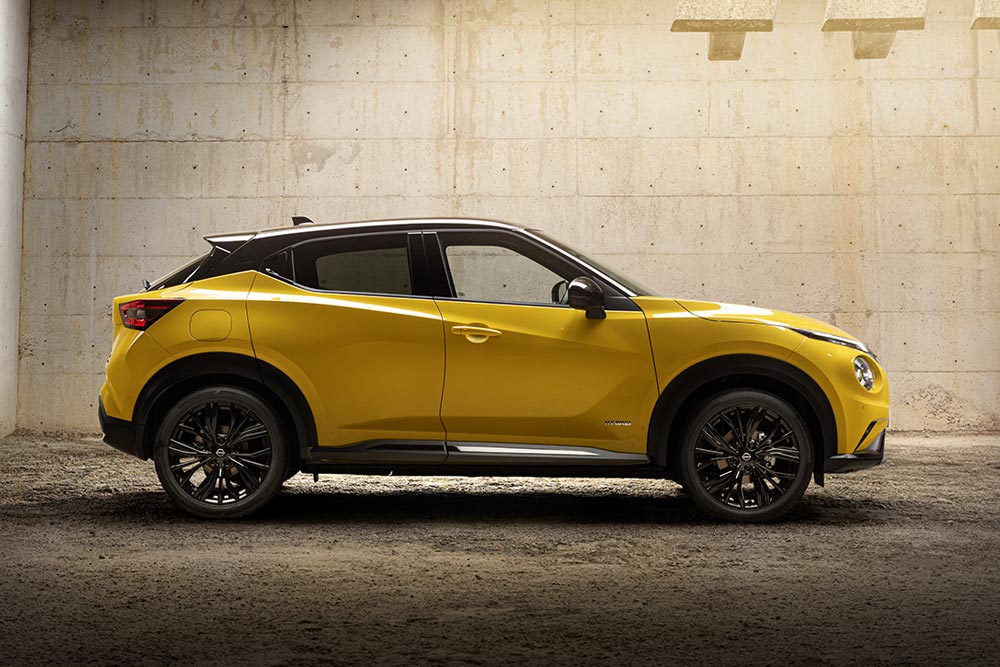 https://autogreeknews.gr/wp-content/uploads/2025/06/Nissan-Juke-N-Sport-Hybrid-side.jpg