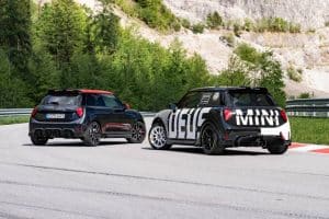 P90597722_highRes_mini-john-cooper-wor (1)