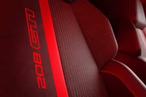 Peugeot-E-208-GTI-00014-2048×1137