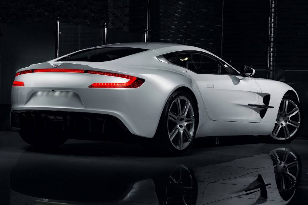 https://autogreeknews.gr/wp-content/uploads/2025/06/aston_martin_one-77_6.jpg