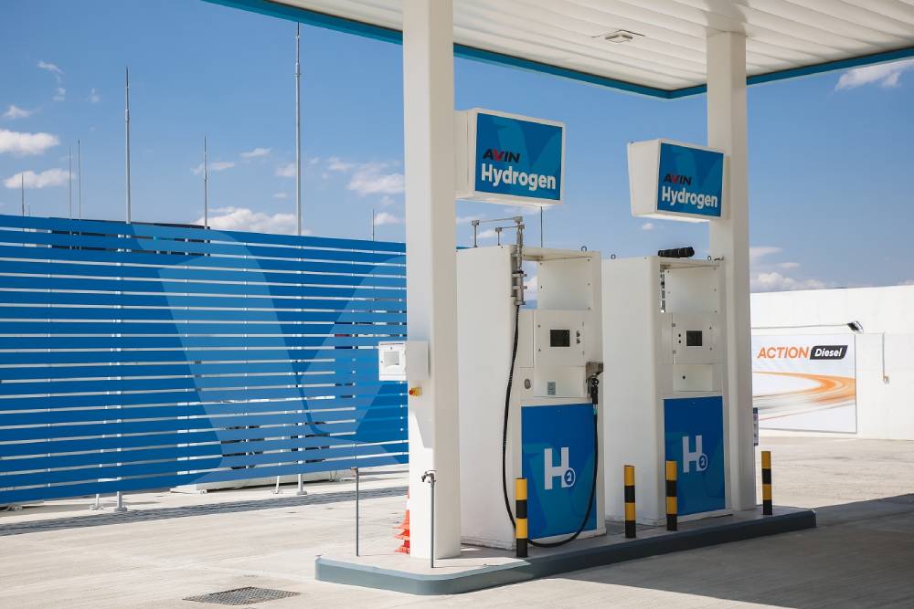 Η AVIN εγκαινιάζει το πρώτο της πρατήριο υδρογόνου