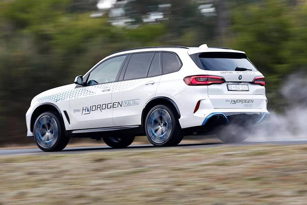 https://autogreeknews.gr/wp-content/uploads/2025/06/bmw-ix5-hydrogen-02.jpg