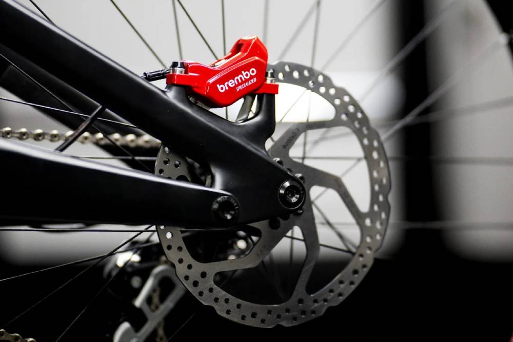 https://autogreeknews.gr/wp-content/uploads/2025/06/brembo-bicycle-brakes-05.jpg