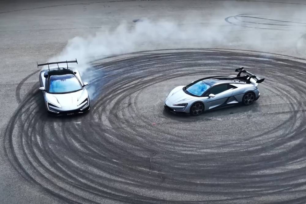 Το BYD που «ισιώνει» λακκούβες & καίει λάστιχο (+videos)