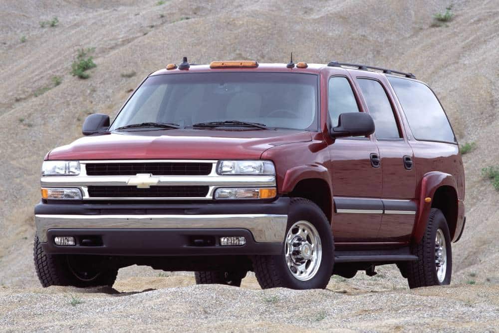 https://autogreeknews.gr/wp-content/uploads/2025/06/chevrolet_suburban_673.jpg