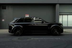 first-ever-1016-widebody-rolls-royce-cullinan-seri (10)