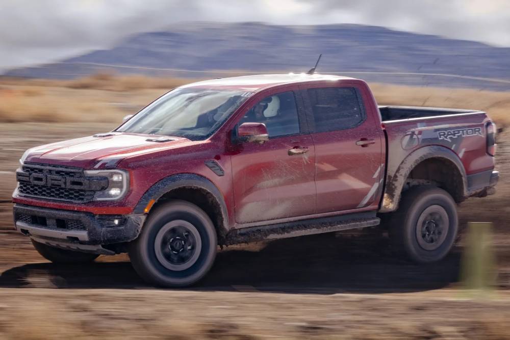 Η σχολή οδήγησης με τα Ford Ranger Raptor (+video)