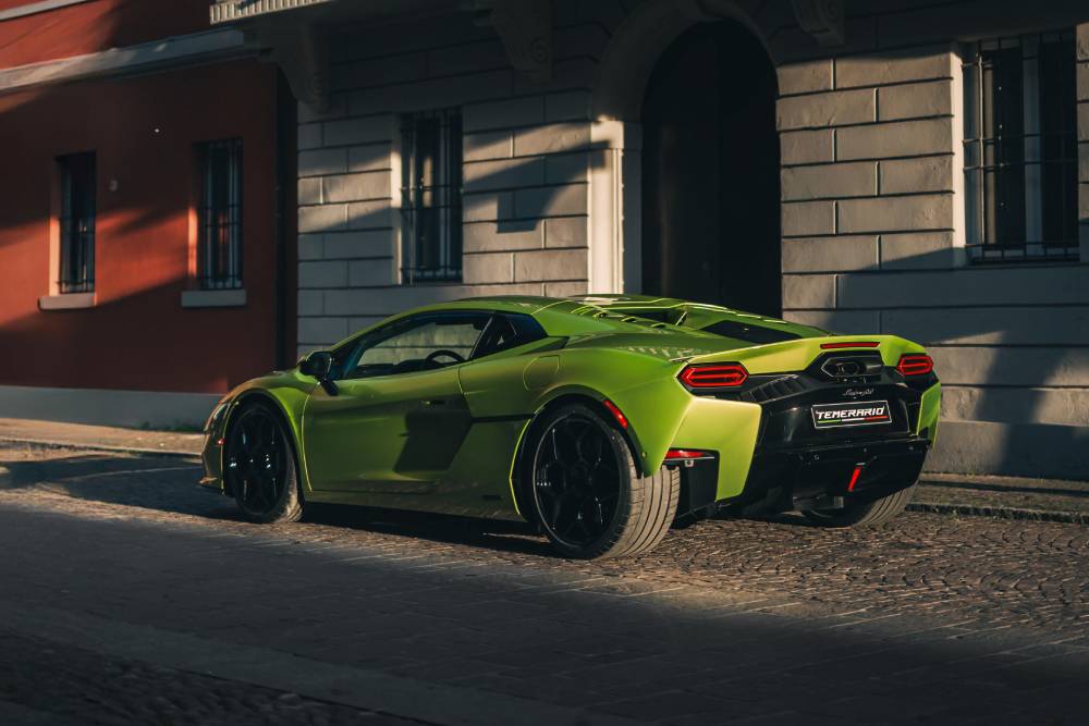https://autogreeknews.gr/wp-content/uploads/2025/06/lamborghini_temerario_7.jpg