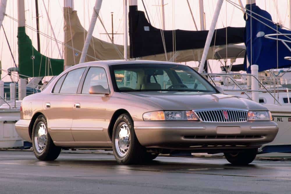 https://autogreeknews.gr/wp-content/uploads/2025/06/lincoln_continental_326.jpg