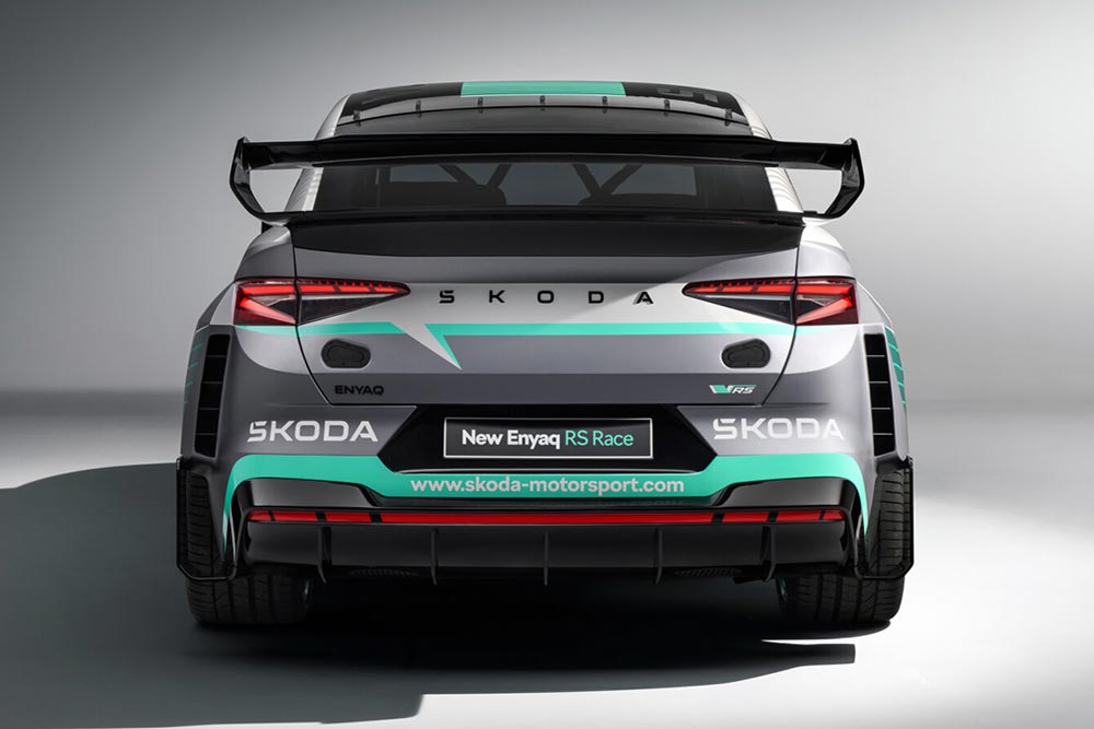 https://autogreeknews.gr/wp-content/uploads/2025/06/new_skoda_enyaq_rs_race-8.jpg