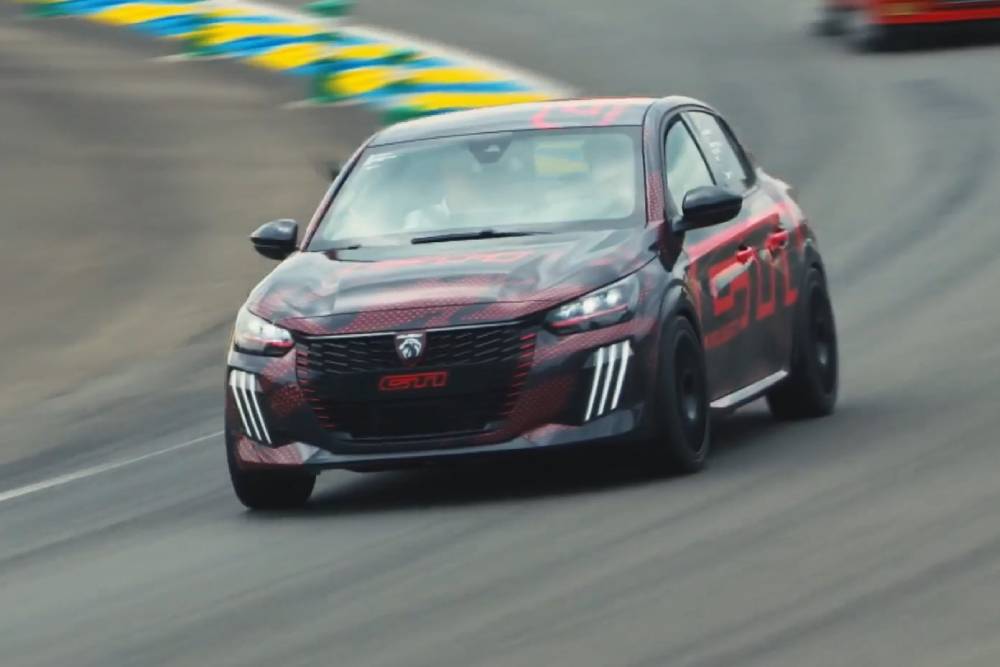 Το νέο Peugeot 208 Ε-GTi μάγεψε στο Le Mans (+video)