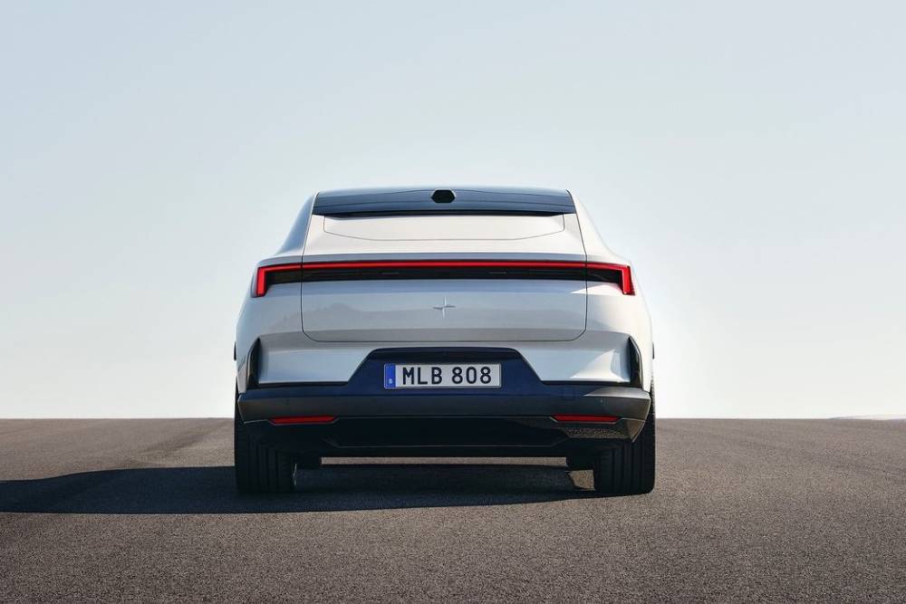 https://autogreeknews.gr/wp-content/uploads/2025/06/polestar-4-04.jpg