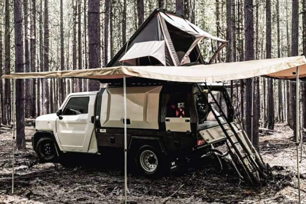https://autogreeknews.gr/wp-content/uploads/2025/06/toyota-hilux-champ-camper.jpg