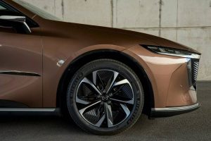 2025-Mazda-6e-Europe-Gallery-1-17-2048×1366