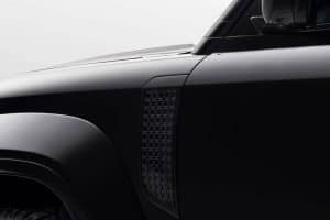 2026-Land-Rover-Defender-OCTA-Black-702-15-2048×11