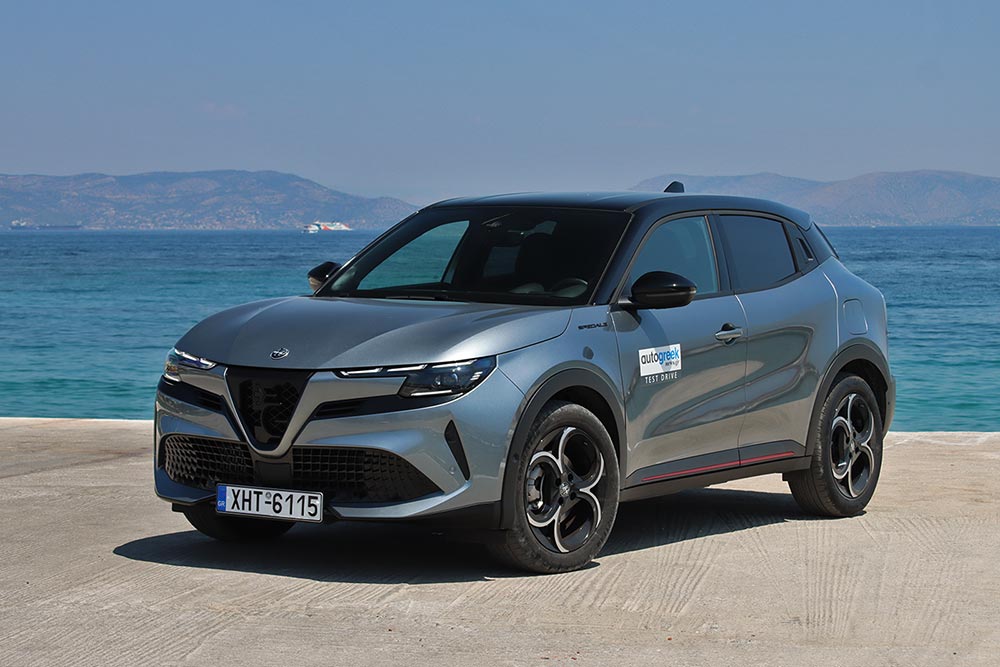 https://autogreeknews.gr/wp-content/uploads/2025/07/Alfa-Romeo-Junior-Ibrida-Aigina-29.jpg
