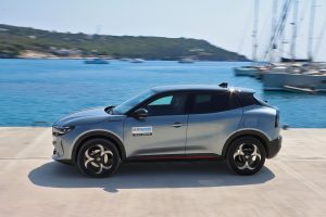 Alfa-Romeo-Junior-side