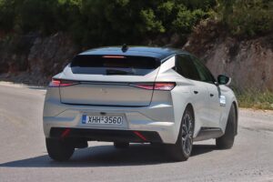 DS 4 1.2 Hybrid 145 (25)