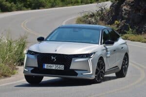 DS 4 1.2 Hybrid 145 (29)