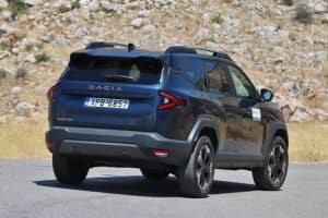 Dacia Bigster 1.2 140 (32)