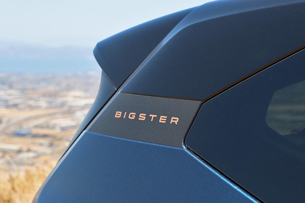 https://autogreeknews.gr/wp-content/uploads/2025/07/Dacia-Bigster-1.2-140-4.jpg