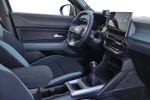 Dacia Bigster 1.2 140 (9)