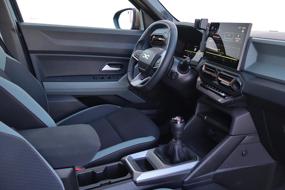 https://autogreeknews.gr/wp-content/uploads/2025/07/Dacia-Bigster-1.2-140-9.jpg
