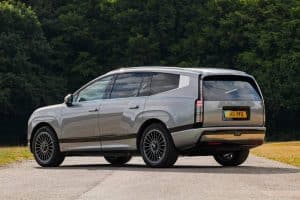 Hyundai IONIQ 9-20 (1) (1)