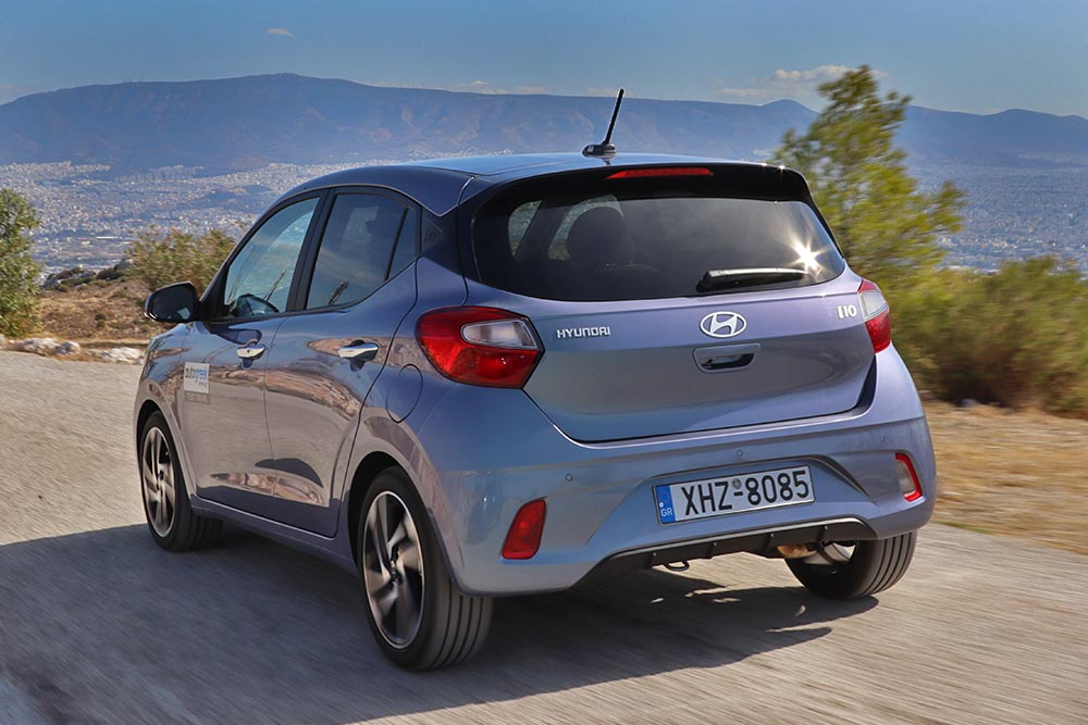 https://autogreeknews.gr/wp-content/uploads/2025/07/Hyundai-i10-1.2-AMT-MY25-2.jpg