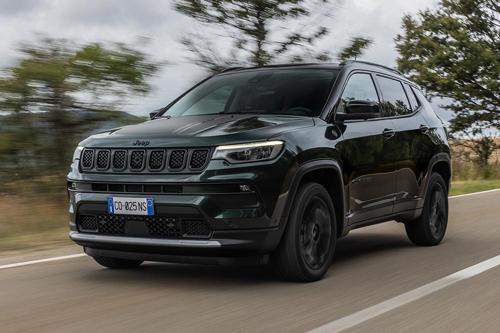 https://autogreeknews.gr/wp-content/uploads/2025/07/Jeep-Compass-North-Star-3.jpg