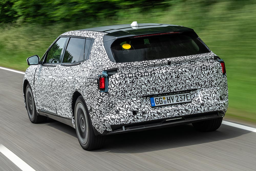 https://autogreeknews.gr/wp-content/uploads/2025/07/Kia-EV4-undergoes-testing-in-Europe16.jpg