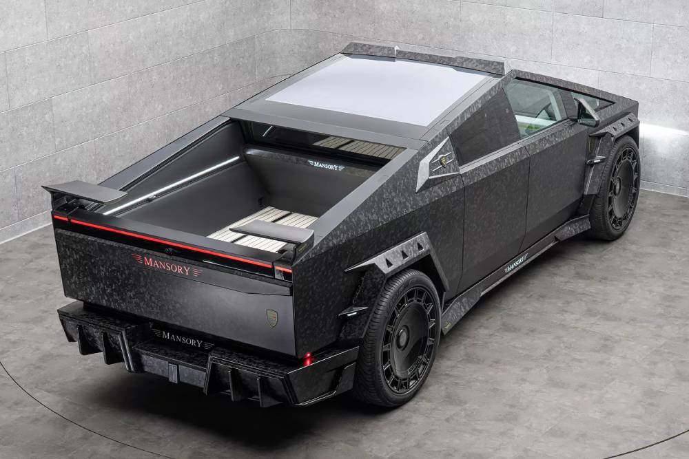 https://autogreeknews.gr/wp-content/uploads/2025/07/Mansory-Tesla-Cybertruck-Elongation-Evo-2.jpg