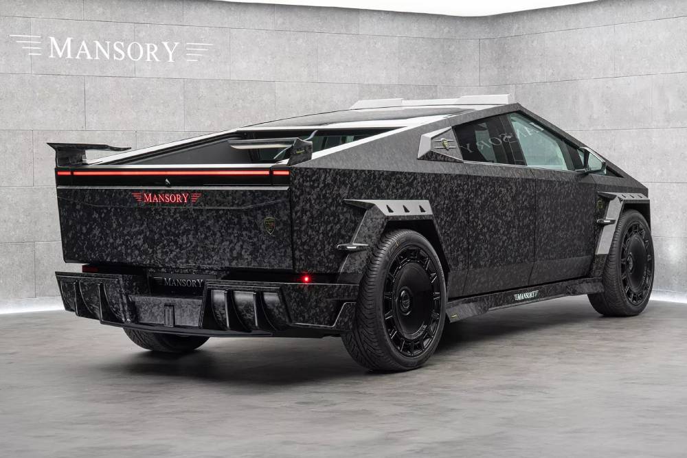 https://autogreeknews.gr/wp-content/uploads/2025/07/Mansory-Tesla-Cybertruck-Elongation-Evo-5.jpg