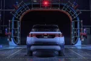 New-Jeep-Compass-Shaped-by-the-wind-(7)