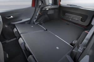New-Opel-Frontera-Electric-luggage