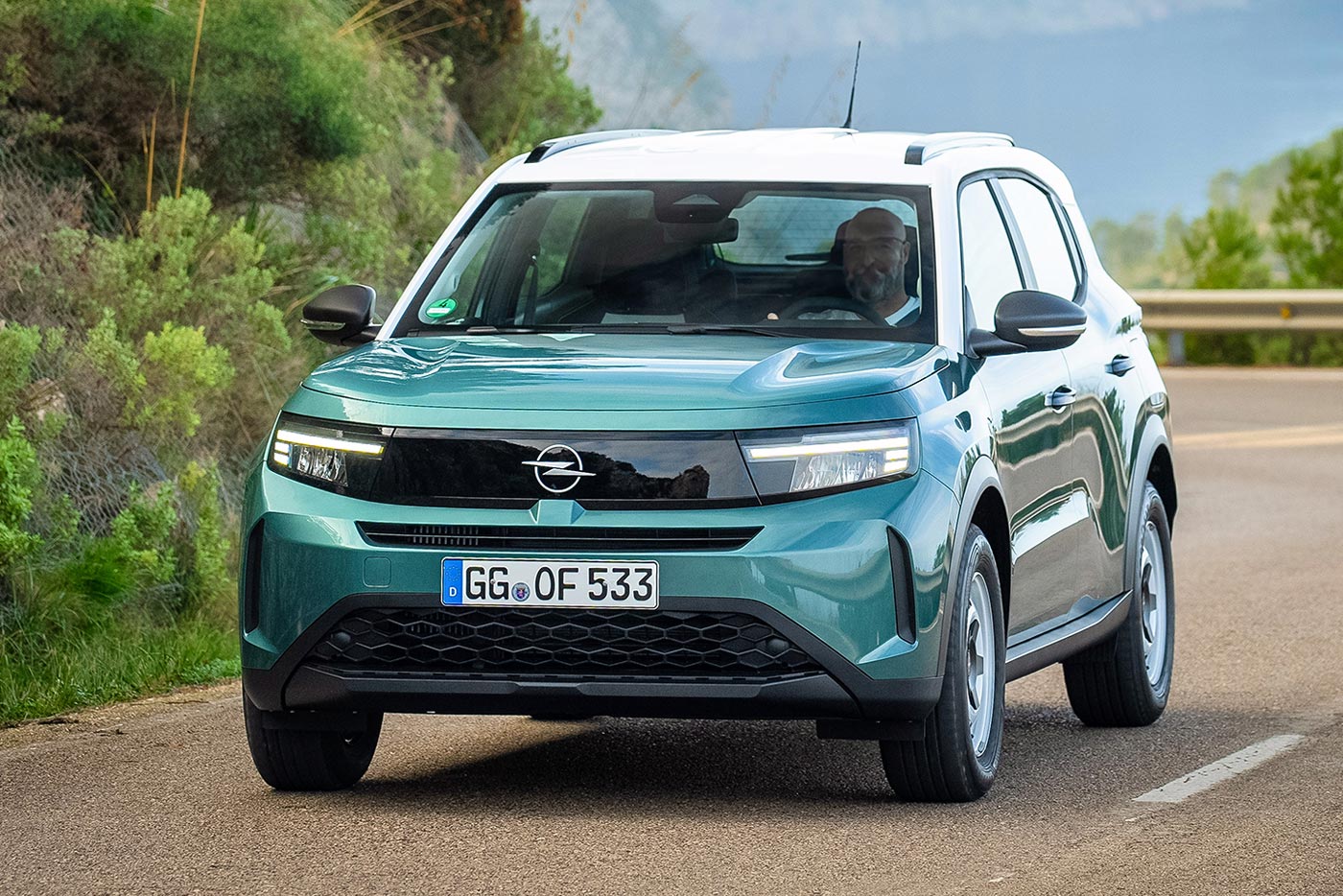 Ηλεκτρίζει η τιμή του Opel Frontera Hybrid και Electric