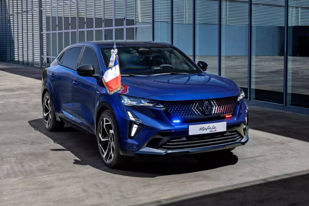 https://autogreeknews.gr/wp-content/uploads/2025/07/Renault-Rafale-Macron-00019-2048x1368-1.jpg