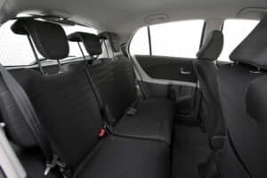 Toyota-Yaris-2005-(6)