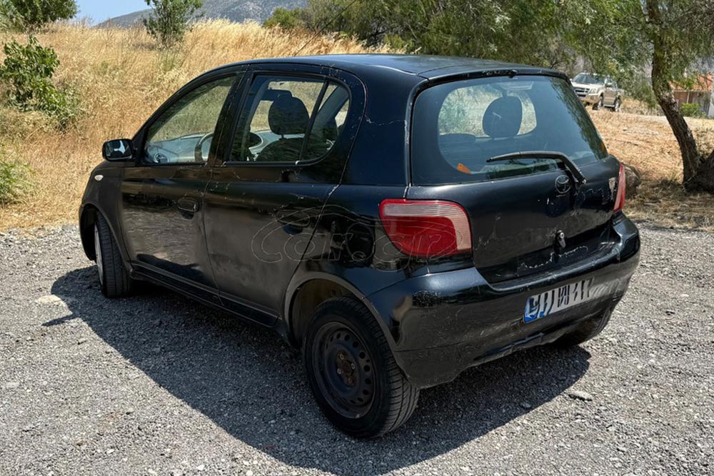 Toyota-Yaris-aggelia-(1)