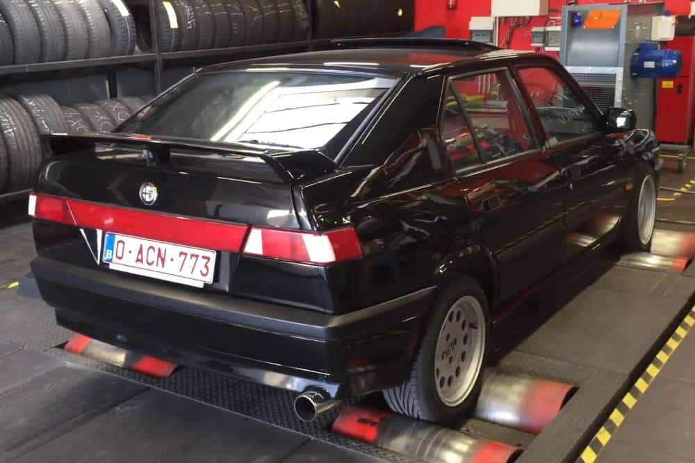 Πόσα άλογα έχουν απομείνει σε μια Alfa Romeo 33; (+video)