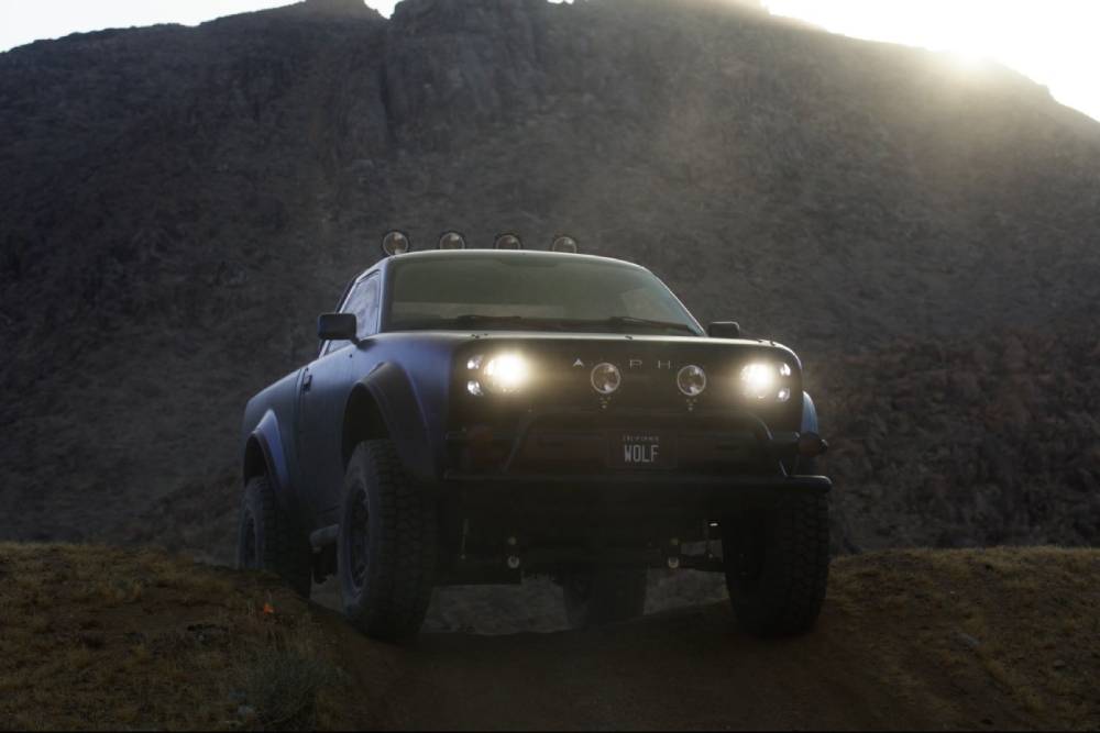 Το ηλεκτρικό «Datsun» με τα 469 άλογα (+video)