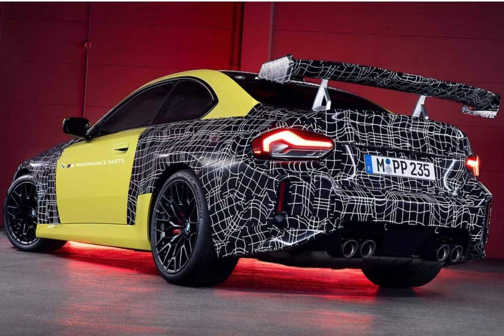 https://autogreeknews.gr/wp-content/uploads/2025/07/bmw-m2-track-package-teaser-2.jpg