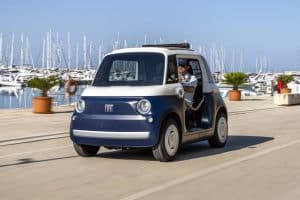 fiat-celebrates-the-advent-of-summer-with-the-topo (1)