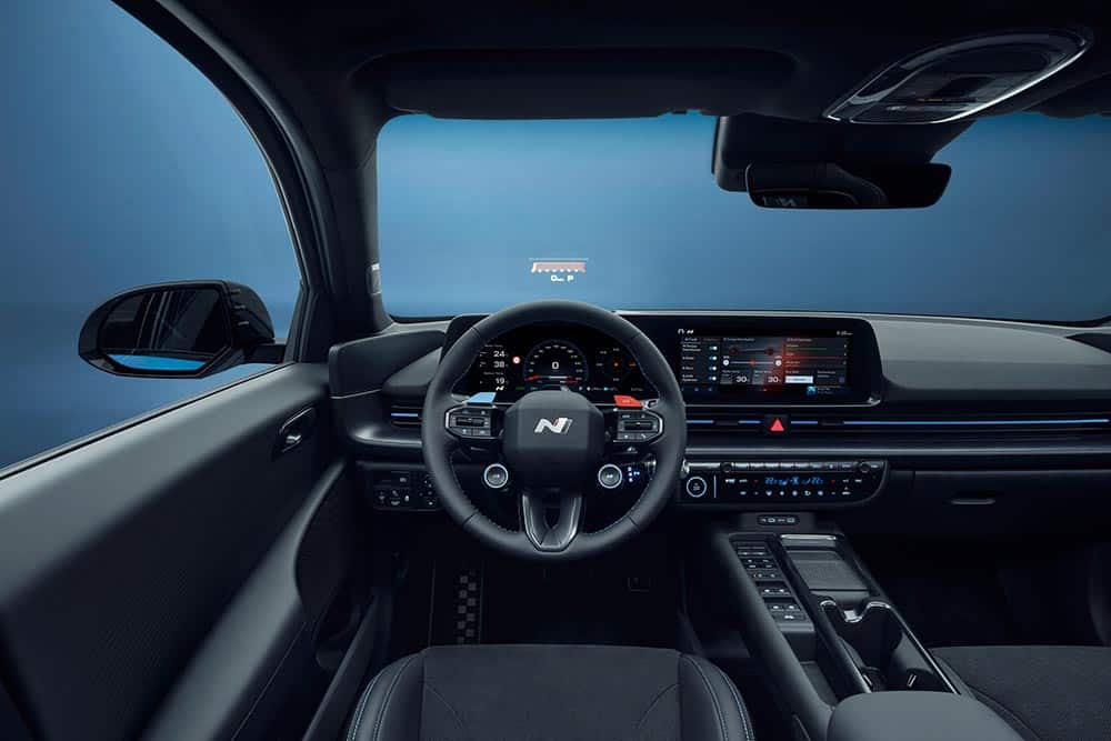 https://autogreeknews.gr/wp-content/uploads/2025/07/hyundai-ioniq-6-n-goodwood-debut-interior-front.jpg