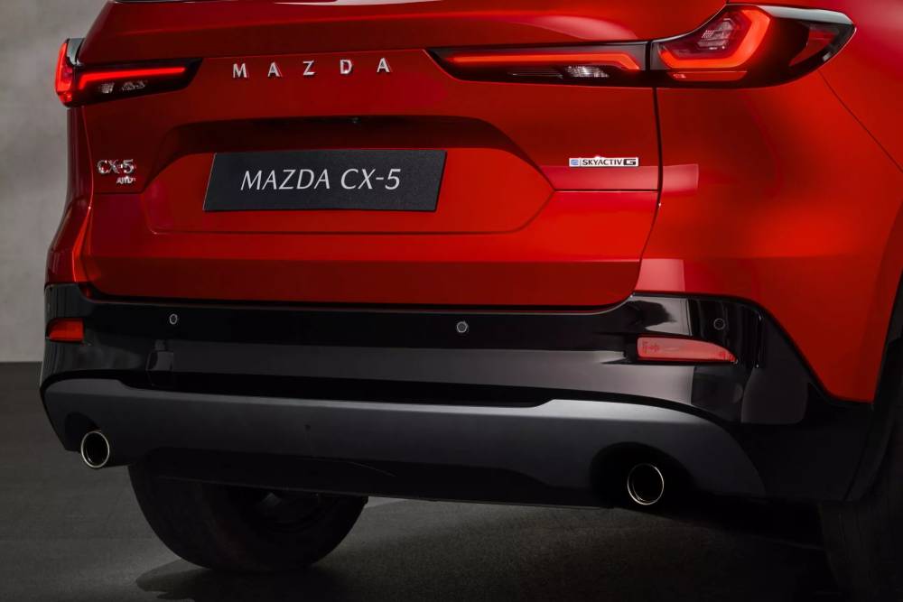 https://autogreeknews.gr/wp-content/uploads/2025/07/mazda_cx-5_germany_src_still_12-2048x1366-1.jpg