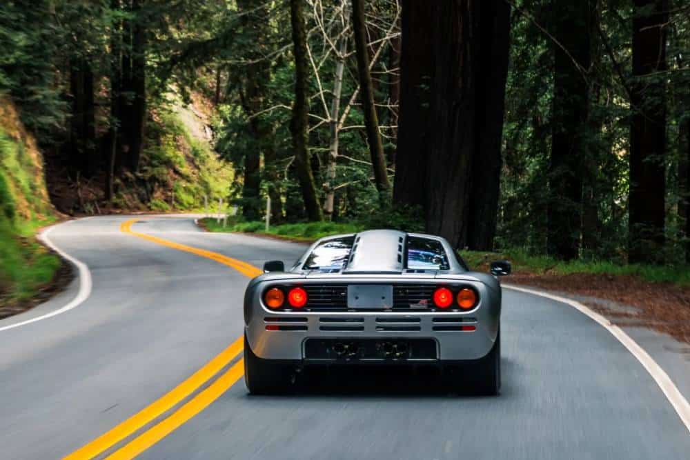 https://autogreeknews.gr/wp-content/uploads/2025/07/mclaren-f1-auction-02.jpg