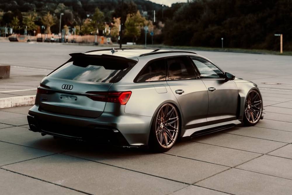 https://autogreeknews.gr/wp-content/uploads/2025/07/modded-audi-rs-6-avant-conquers-the-road-and-our-h-1.jpg