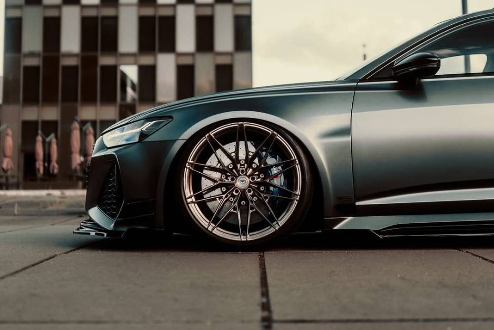 https://autogreeknews.gr/wp-content/uploads/2025/07/modded-audi-rs-6-avant-conquers-the-road-and-our-h-9.jpg