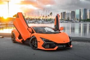 revuelto scissor doors