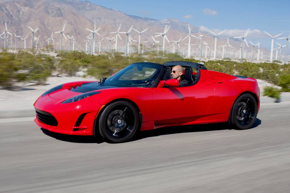 https://autogreeknews.gr/wp-content/uploads/2025/07/tesla_roadster_sport_11.jpg